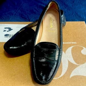 Prada loafers sise US  36.5 / 7